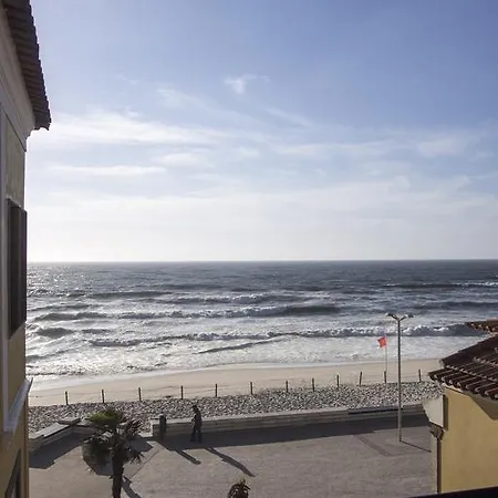 T1 Junto Ao Mar شقة
